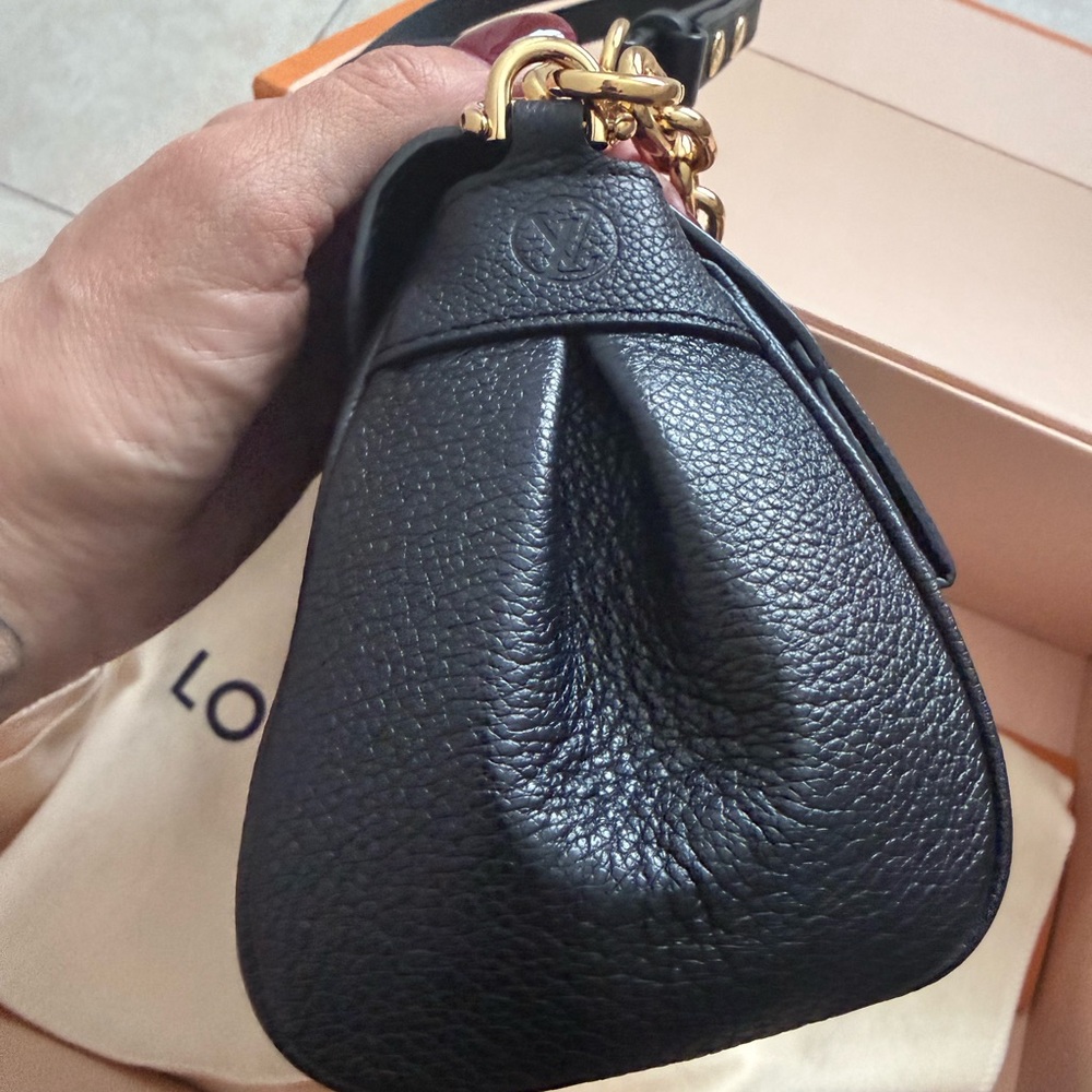 Louis Vuitton favorite MM - Picture 4 of 15